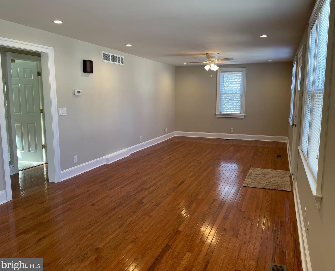 23 Maple Ave, Pennsville NJ  08070-1525 exterior