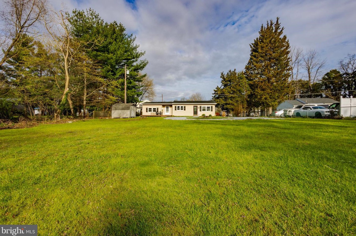 100 Hook Rd, Pennsville NJ  08070-1908 exterior