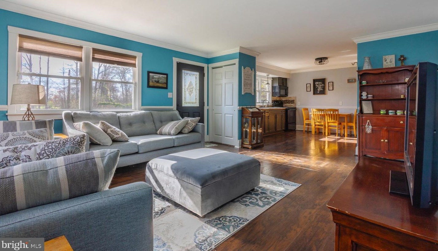 100 Hook Rd, Pennsville NJ  08070-1908 exterior