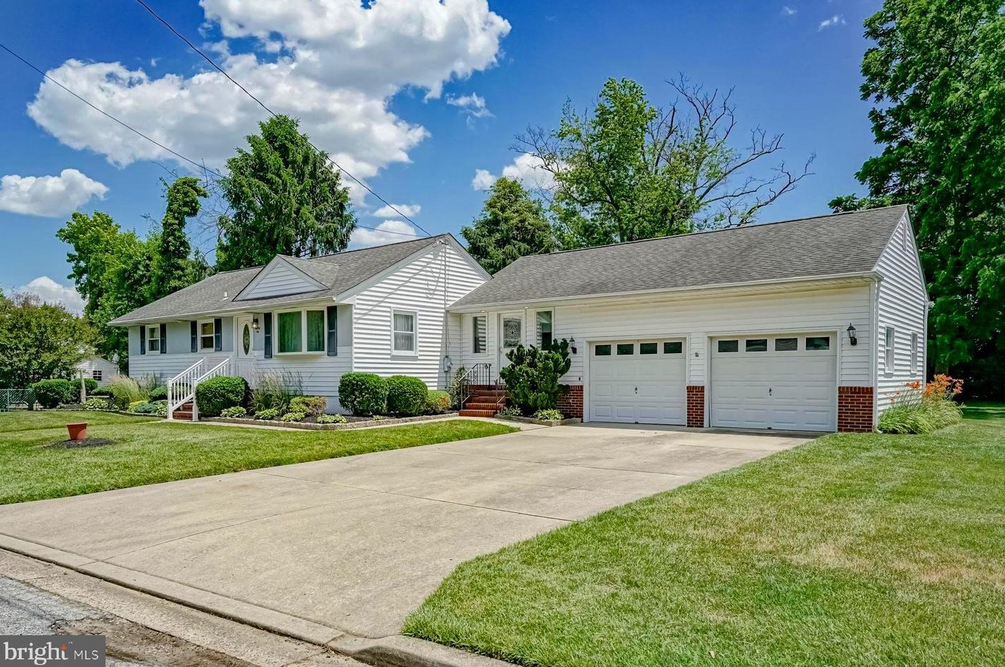 86 Queen Ave, Pennsville, NJ 08070