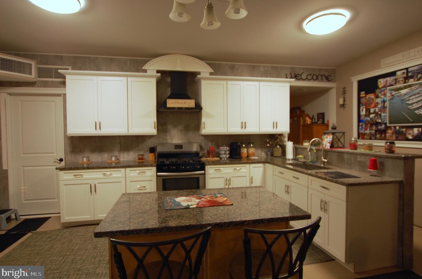 218 Richwood Rd, Aura, NJ 08343