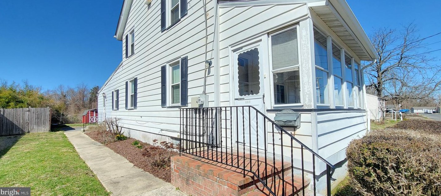 275 Keasbey St, Salem, NJ 08079-1201