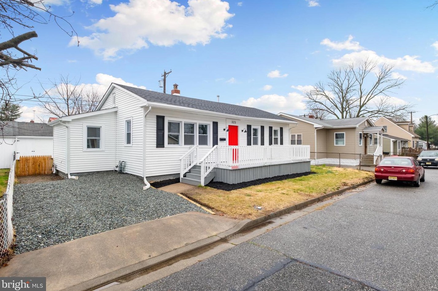 323 Coolidge Ave, Carneys Point Township, NJ 08069