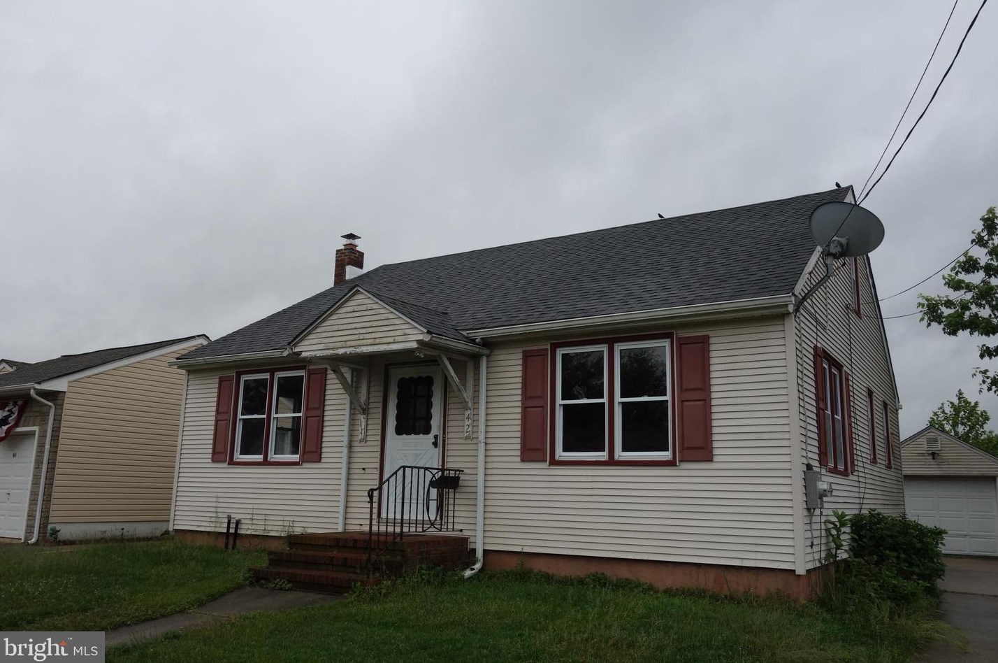 42 Maple Ct, Pilesgrove, NJ 08098