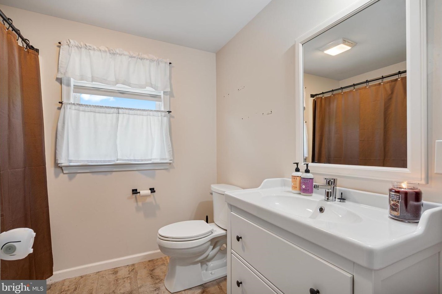 75 Heron Ave, Pennsville NJ 08070-1308 exterior