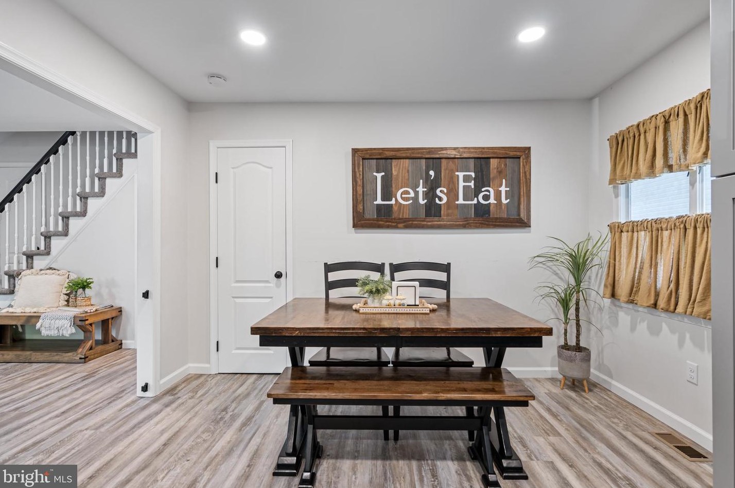 75 Heron Ave, Pennsville NJ 08070-1308 exterior