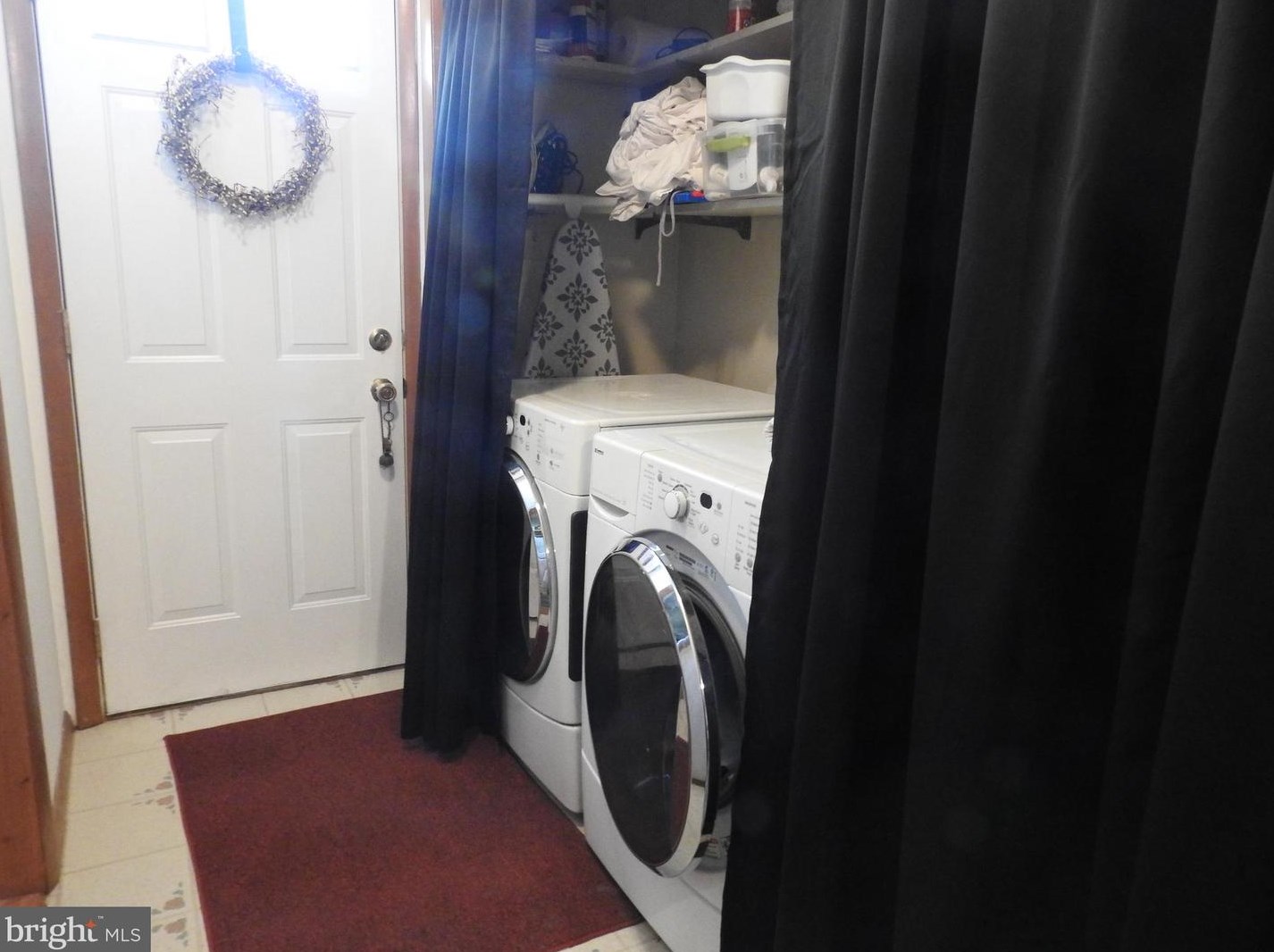 136 Riv Dr Ave, Pennsville NJ 08070-2243 exterior