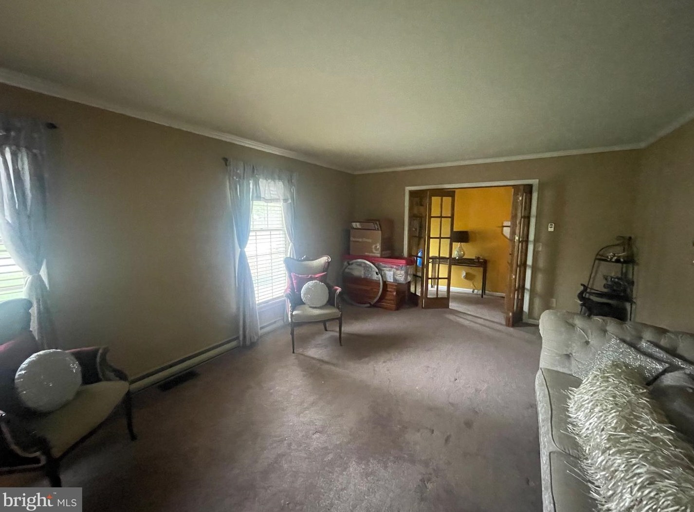 330 Pittsfield St, Pennsville NJ 08070-1924 exterior