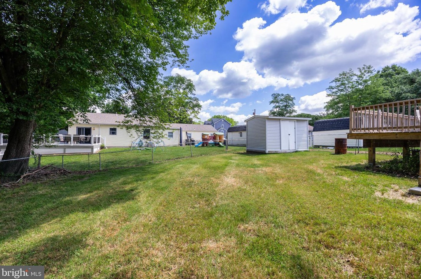 14 Nottingham Rd, Pennsville NJ  08070-2801 exterior