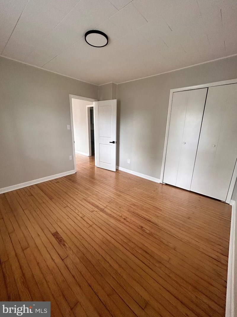 33 Oriental Ave, Pennsville NJ 08070-1634 exterior