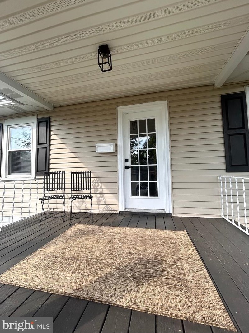 33 Oriental Ave, Pennsville NJ 08070-1634 exterior