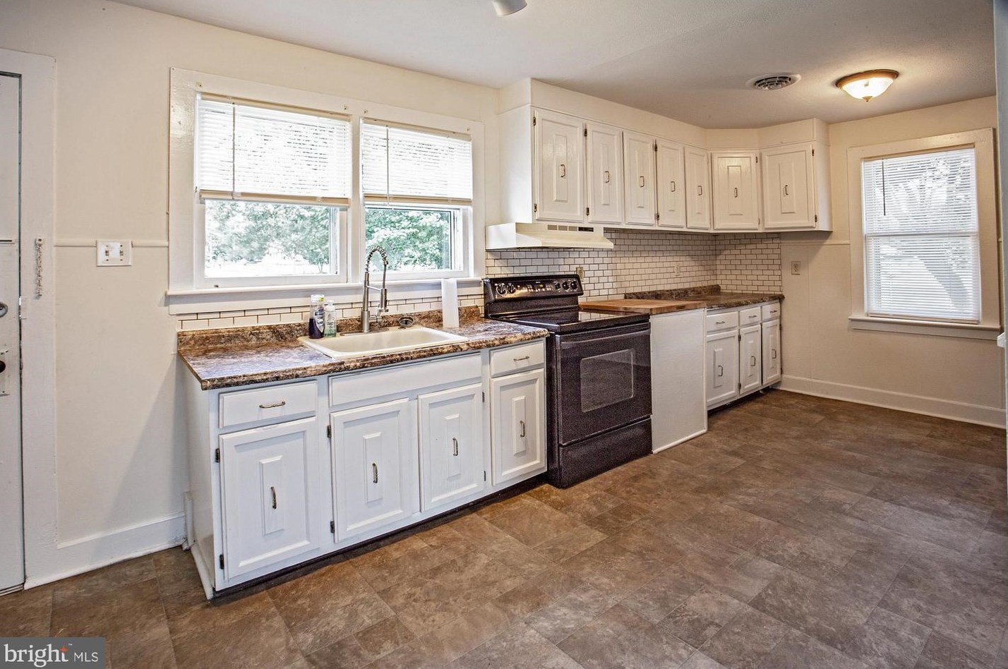 28 Tilbury Rd, Salem, NJ 08079