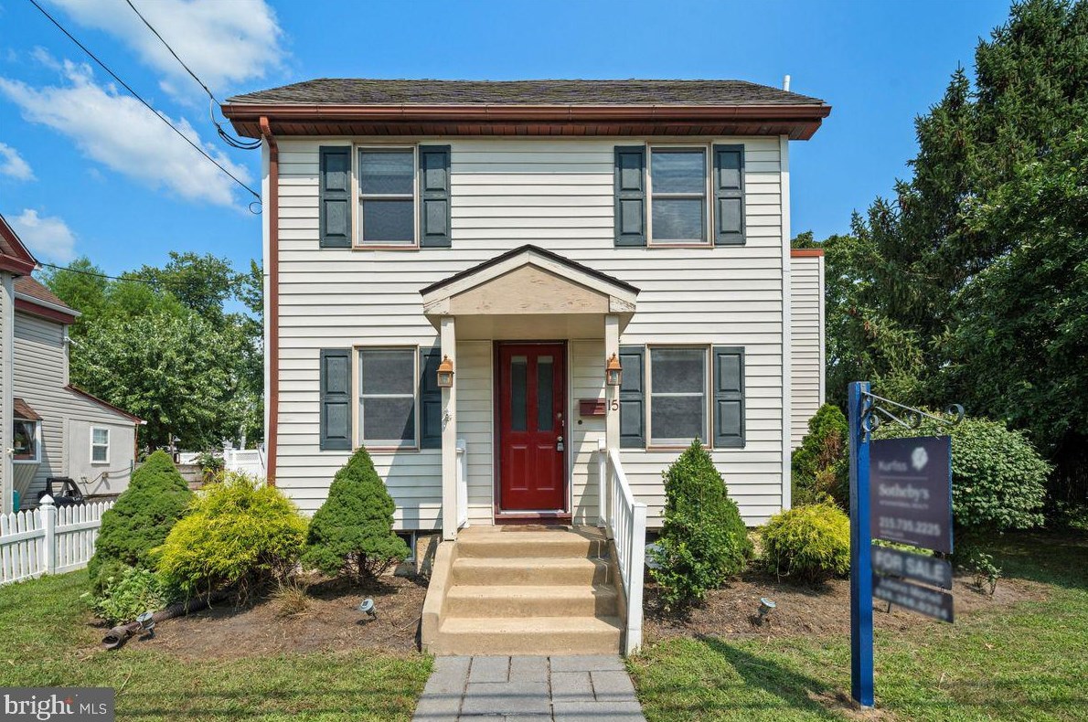 15 Auburn St, Pilesgrove, NJ 08098