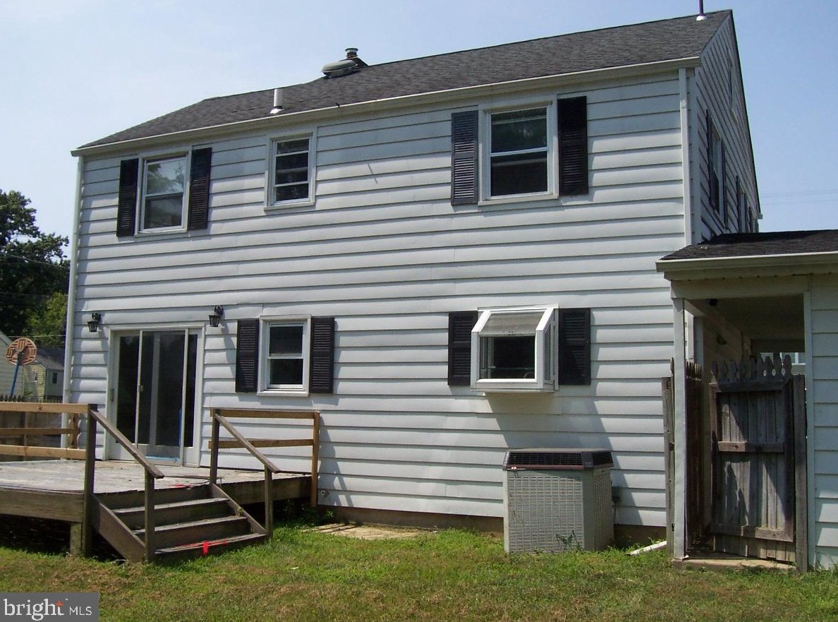 123 Rose Dr, Pilesgrove, NJ 08098