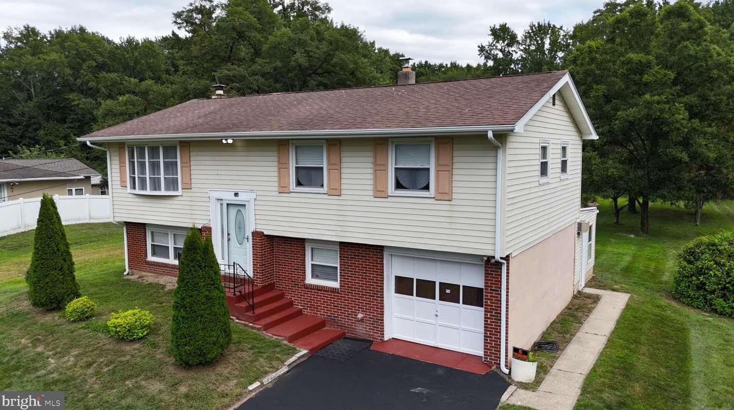 85 New Rd, Pedricktown, NJ 08067
