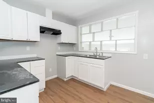 320 Fenwick Rd, Pilesgrove, NJ 08098 - Photo 2