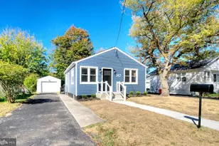 142 N Dolbow Ave, Penns Grove, NJ 08069 - Photo 2