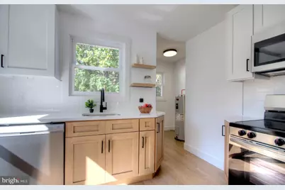 142 N Dolbow Avenue, Penns Grove, NJ 08069 - Photo 14