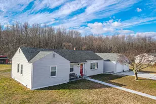 249 Cleveland Ave, Carneys Point, NJ 08069 - Photo 2