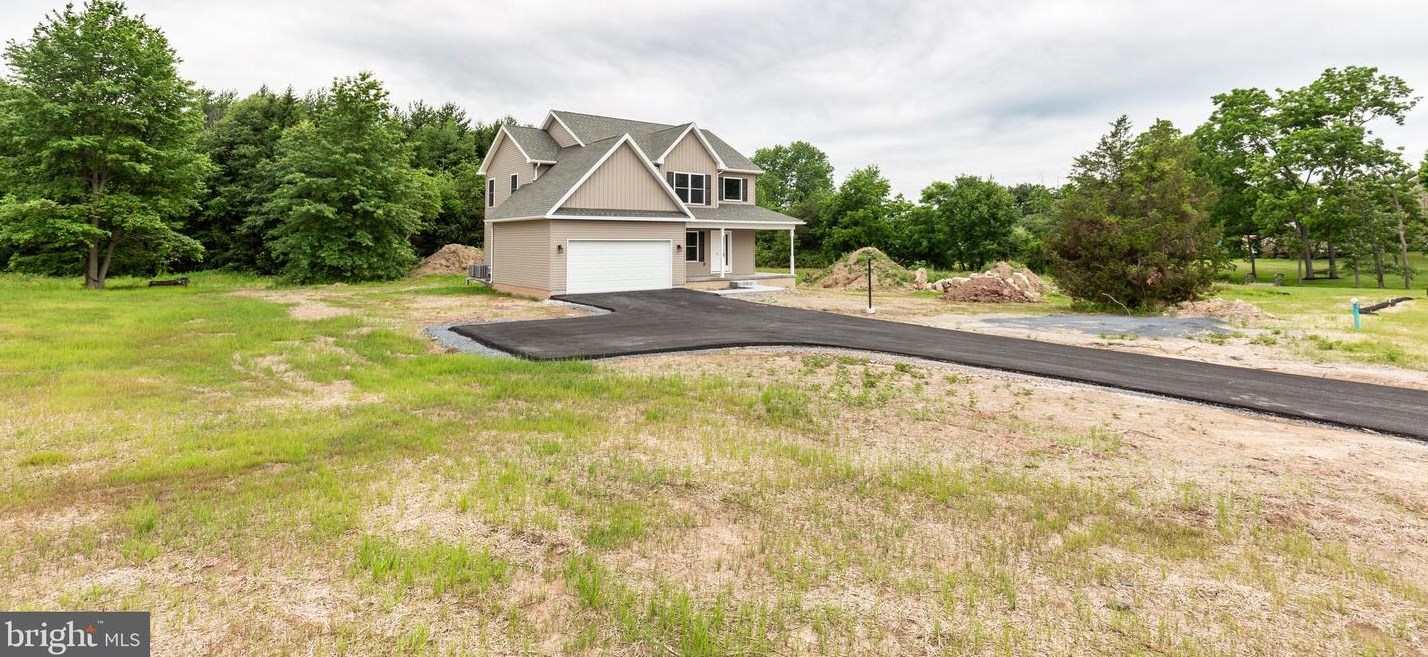 118 Maple St, Littlestown, PA 17340