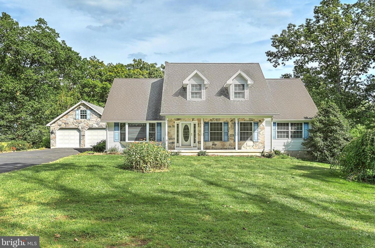 795 Good Intent Rd, Gettysburg, PA 17325-8140