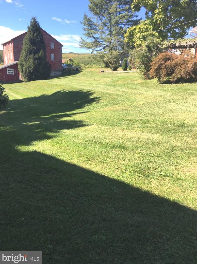 24 N High St, Arendtsville, PA 17303
