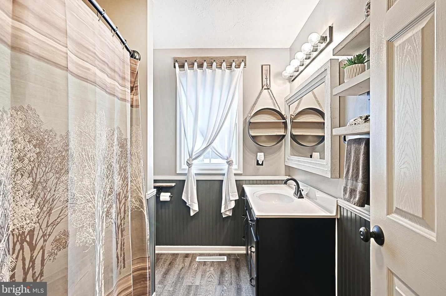 92 Schofield Dr, East Berlin PA  17316-9337 exterior