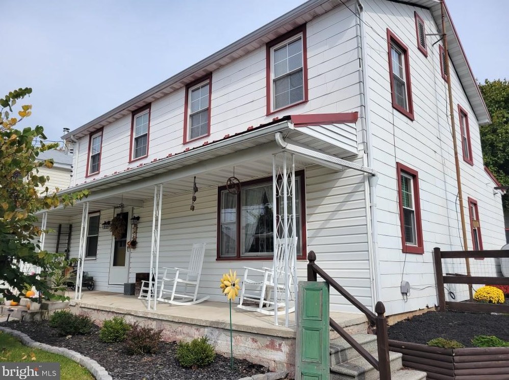 19 Maple St, Gettysburg, PA 17325-7815