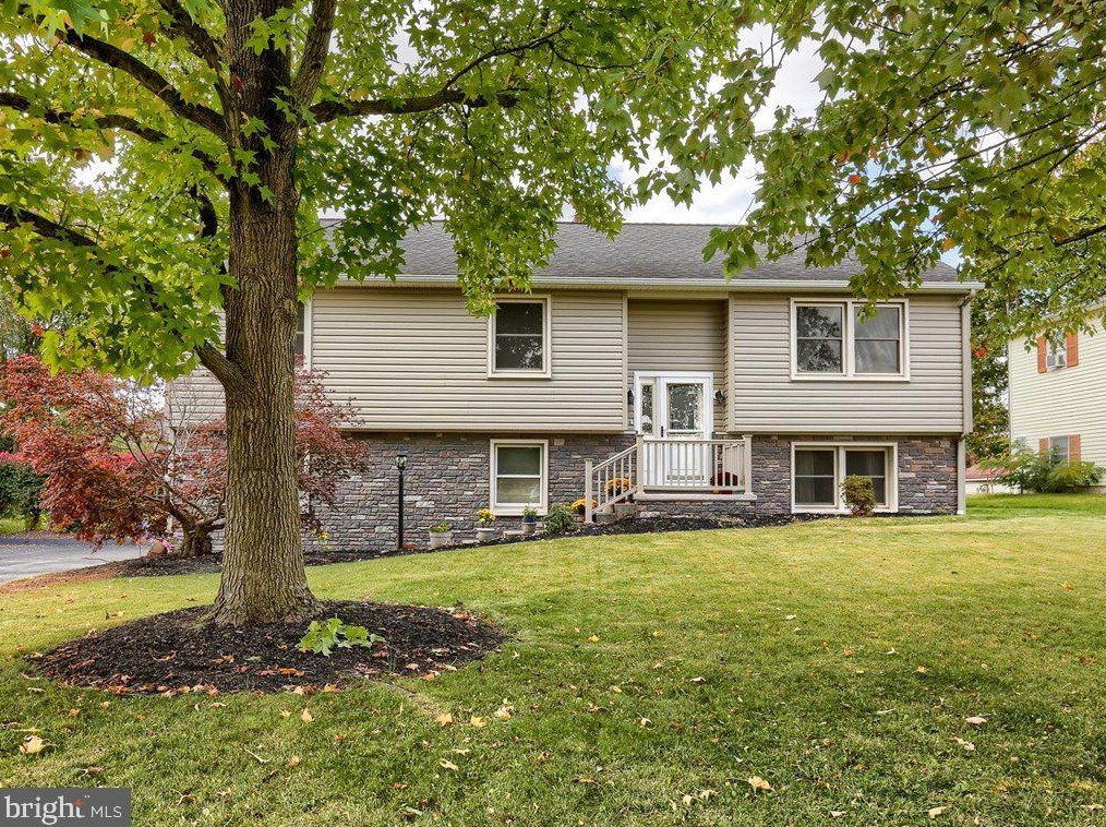 33 Pin Oak Ln, Gettysburg, PA 17325
