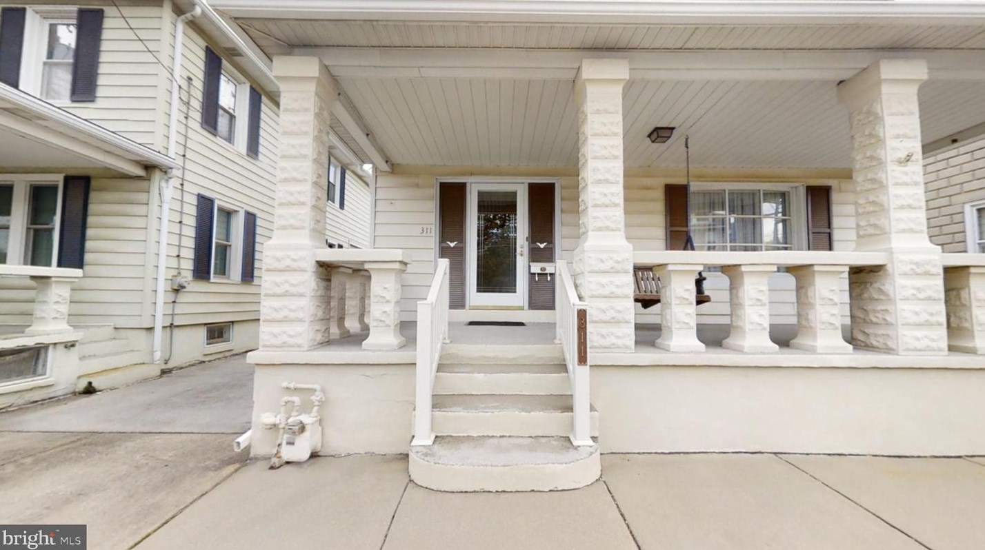 311 N Queen St, Littlestown, PA 17340