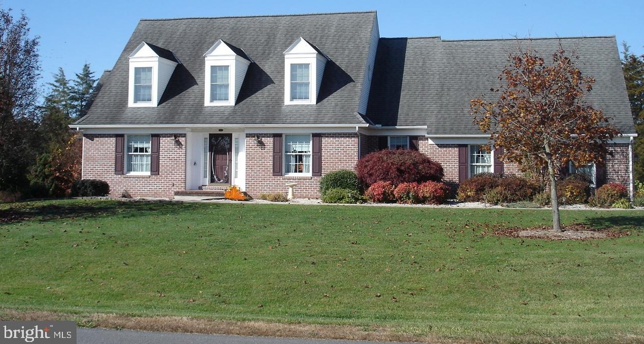 90 Palace Dr, Gettysburg, PA 17325