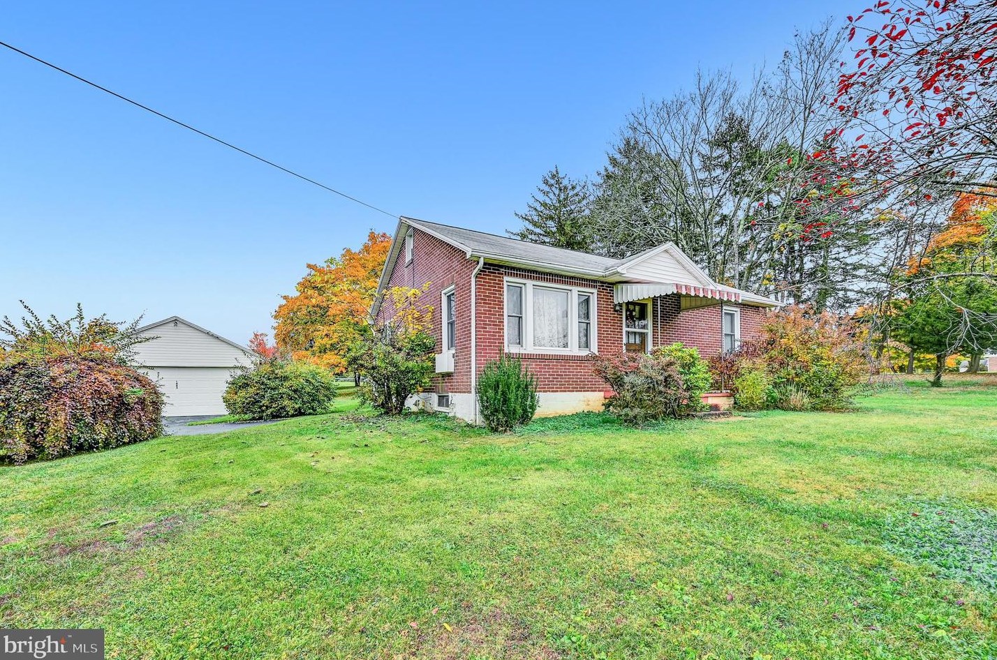 1483 Biglerville Rd, Gettysburg, PA 17325
