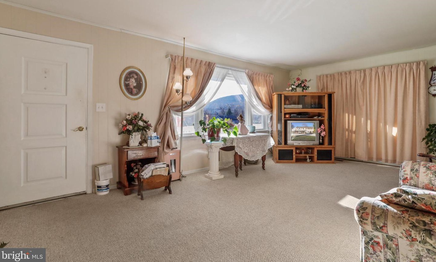 9 Snow Bird Trail, Charnita, PA 17320