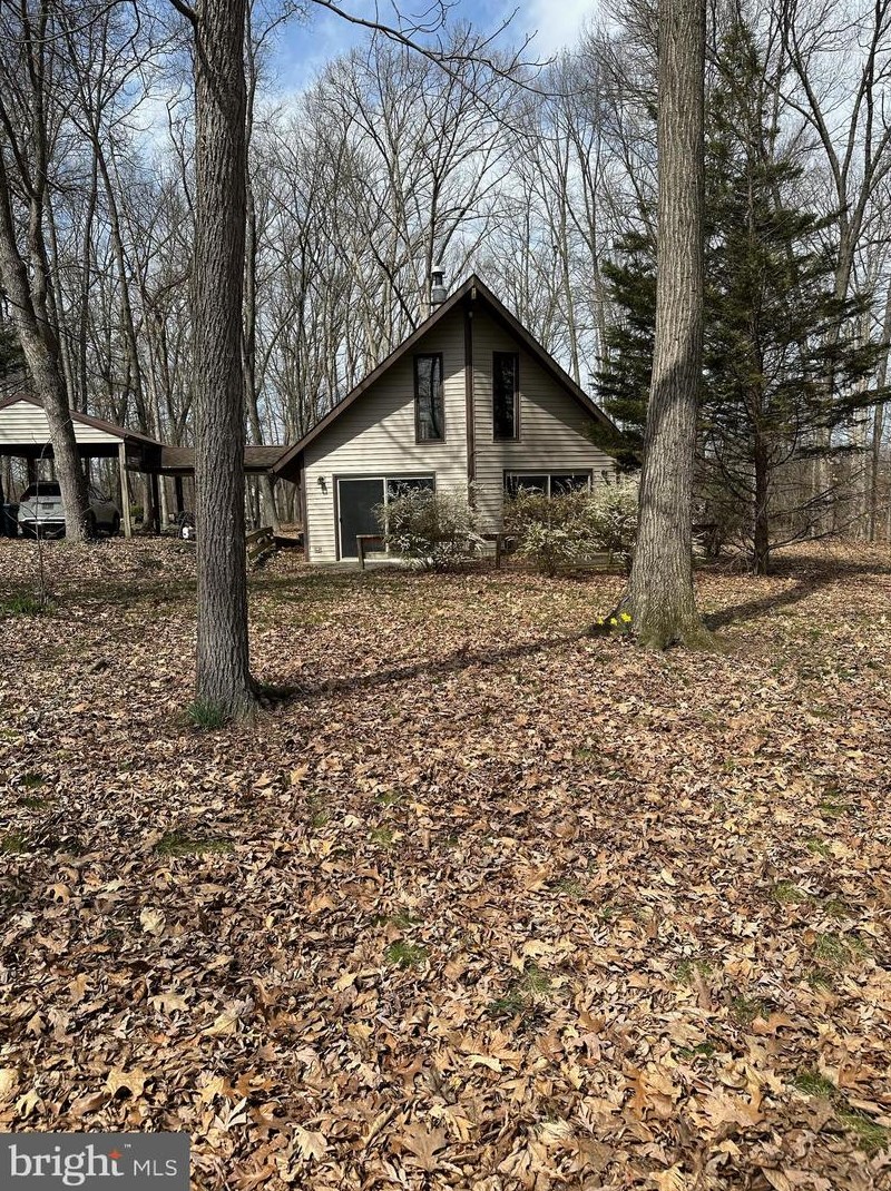 13 Halleck Dr, East Berlin, PA 17316-9352
