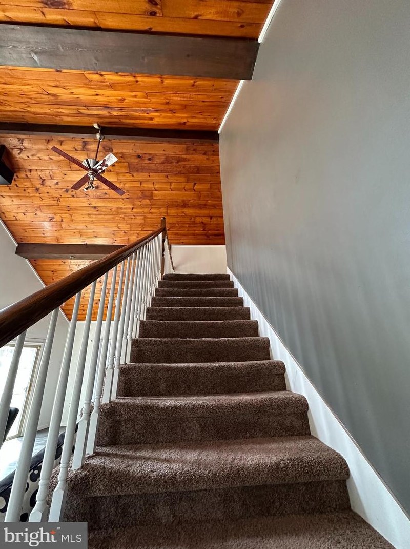 13 Halleck Dr, East Berlin PA  17316-9352 exterior