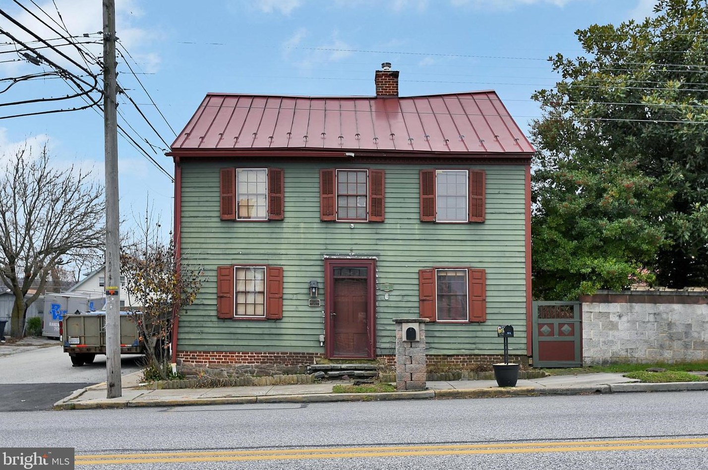 29 King St, Abbottstown, PA 17301-9563