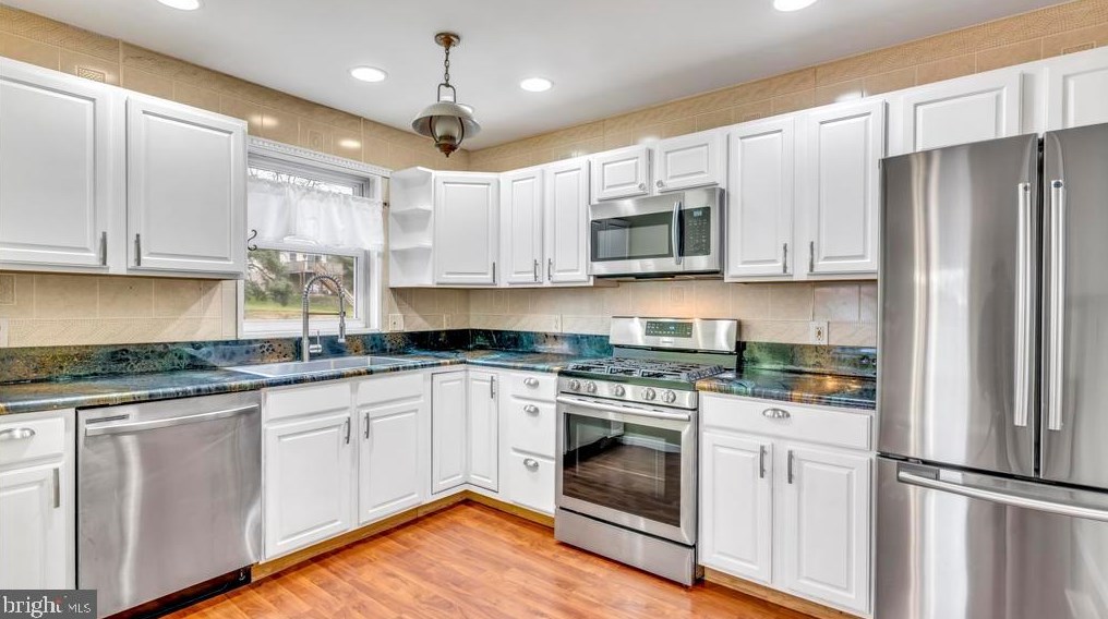 14 Wadsworth Dr, East Berlin PA  17316-9328 exterior