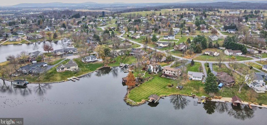 14 Wadsworth Dr, East Berlin PA  17316-9328 exterior