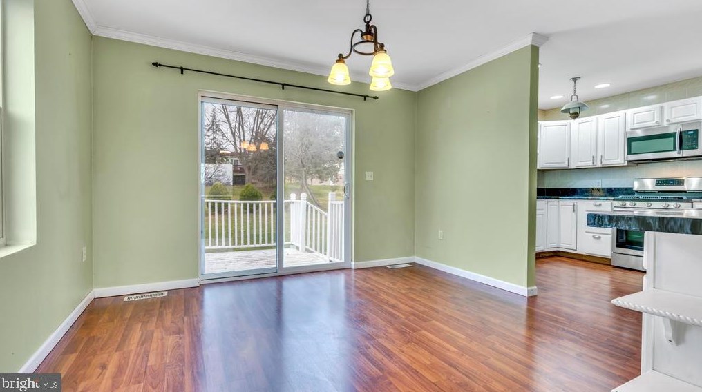 14 Wadsworth Dr, East Berlin PA  17316-9328 exterior