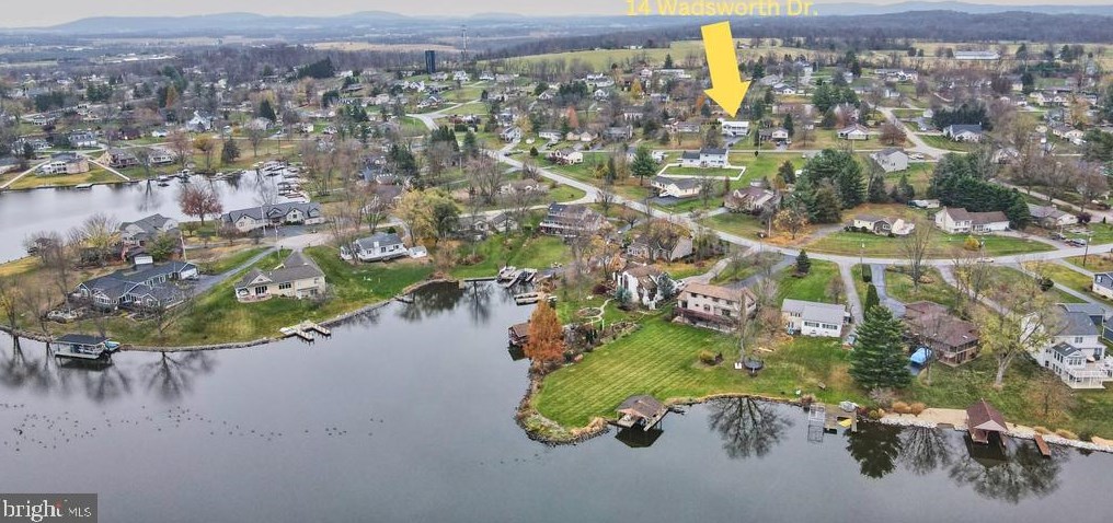 14 Wadsworth Dr, East Berlin PA  17316-9328 exterior