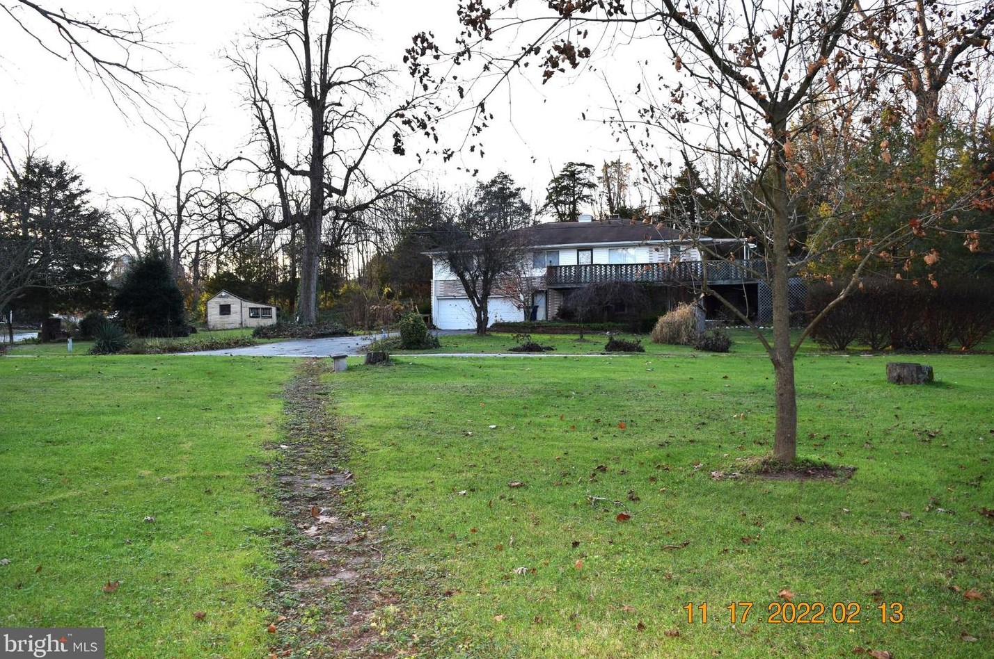 111 N Hickory Ln, New Oxford, PA 17350