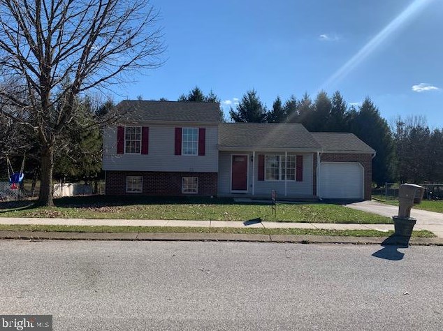 120 Abbotts Dr, Abbottstown, PA 17301-9763