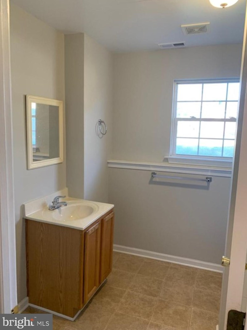 120 Abbotts Dr, Abbottstown PA  17301-9763 exterior
