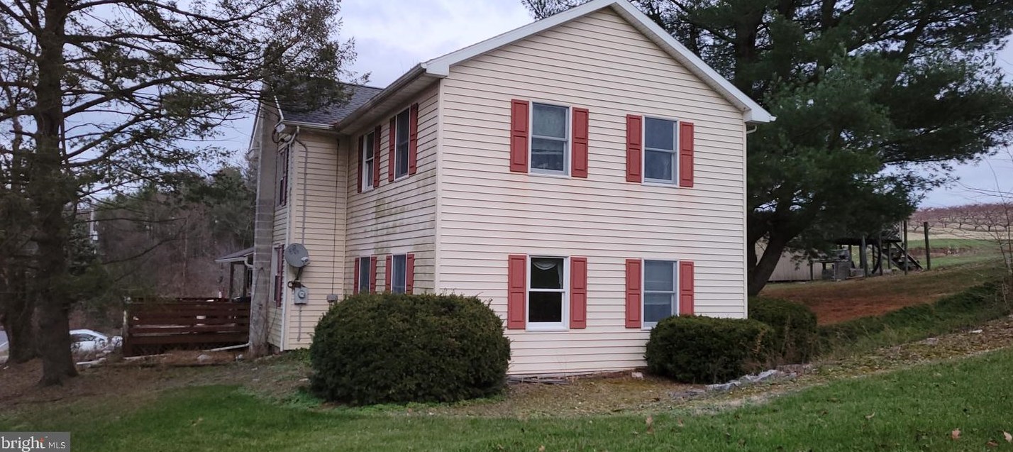 2540 Coon Rd, Center Mills, PA 17304