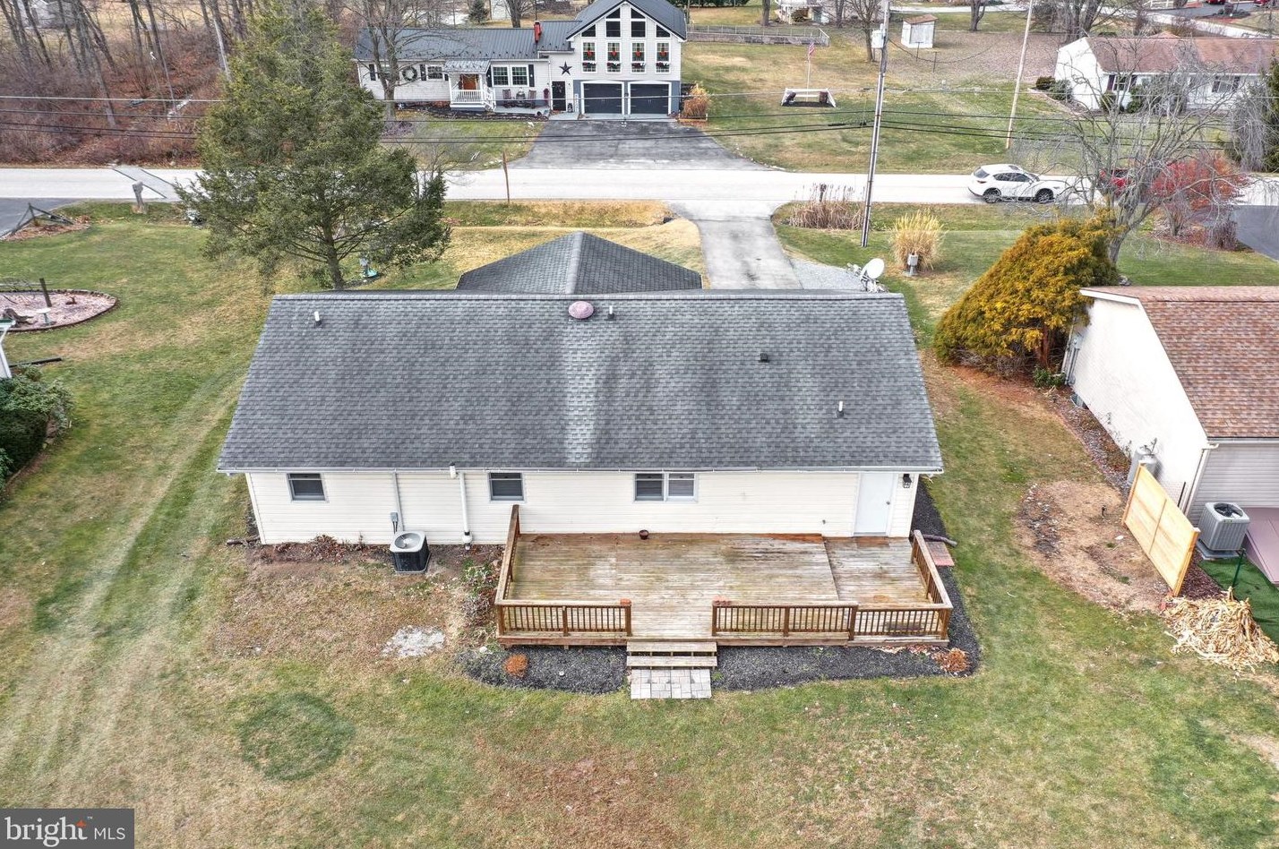 110 Schofield Dr, East Berlin PA  17316-9336 exterior