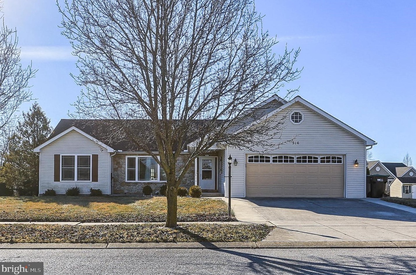 316 Puma Dr, Hanover, PA 17331