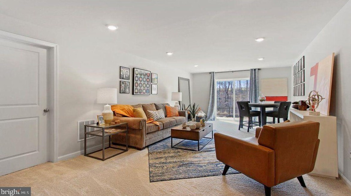 71 Garrison Falls Dr, Gettysburg PA  17325-2014 exterior