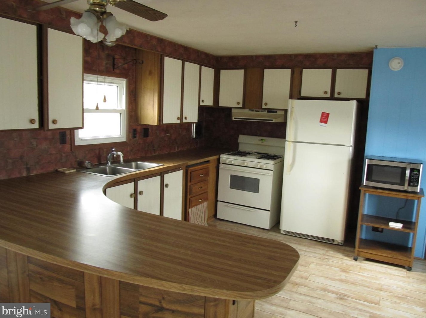 66 Perrin Ave, Gettysburg PA  17325-3226 exterior