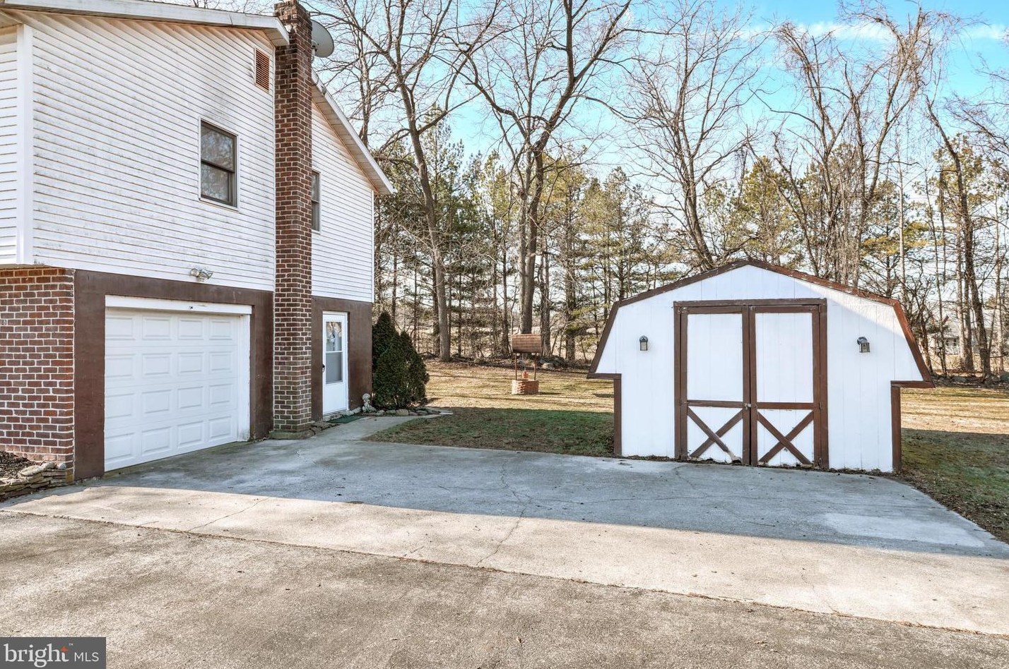 27 Howard Dr, East Berlin PA  17316-9394 exterior