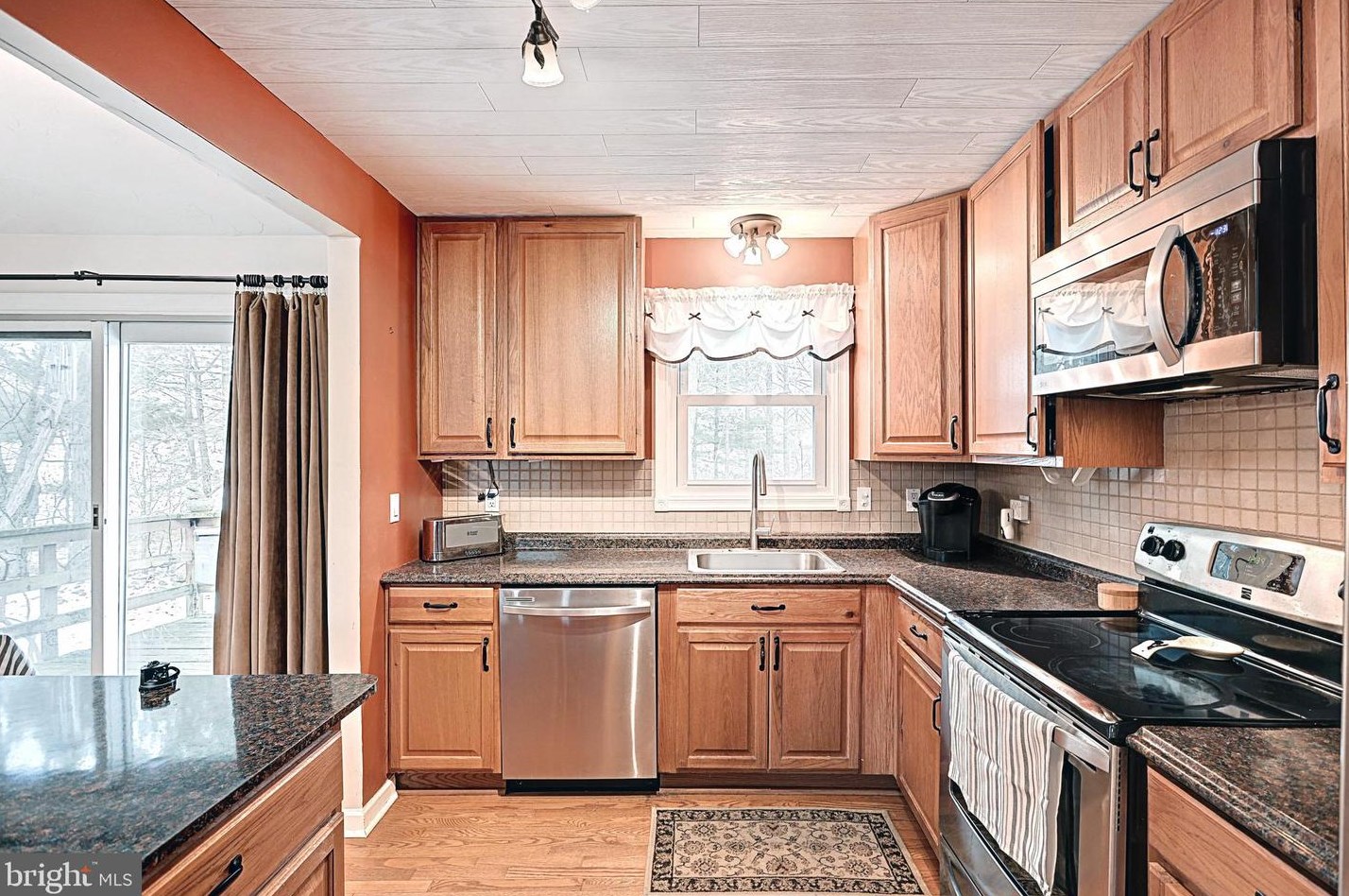 27 Howard Dr, East Berlin PA  17316-9394 exterior
